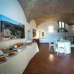 Il Monastero Di Bed & Breakfast 3*