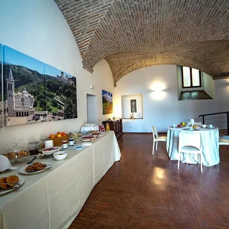 Il Monastero Di Bed & Breakfast *