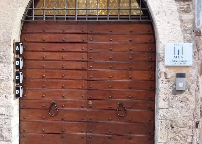 Il Monastero Di Bed & Breakfast 3*