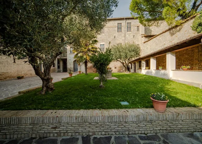 Il Monastero Di Bed & Breakfast