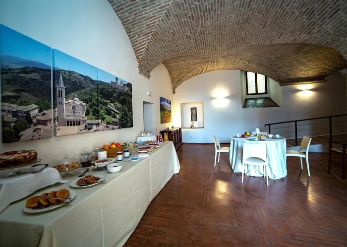 Il Monastero Di Bed & Breakfast 3*